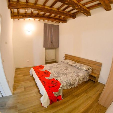 Appartement A Casa Di Silvia à Foligno Extérieur photo